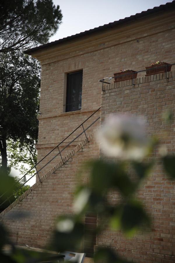 ポテンツァ・ピチェーナ Agriturismo La Fonte Di San Girioゲストハウス エクステリア 写真